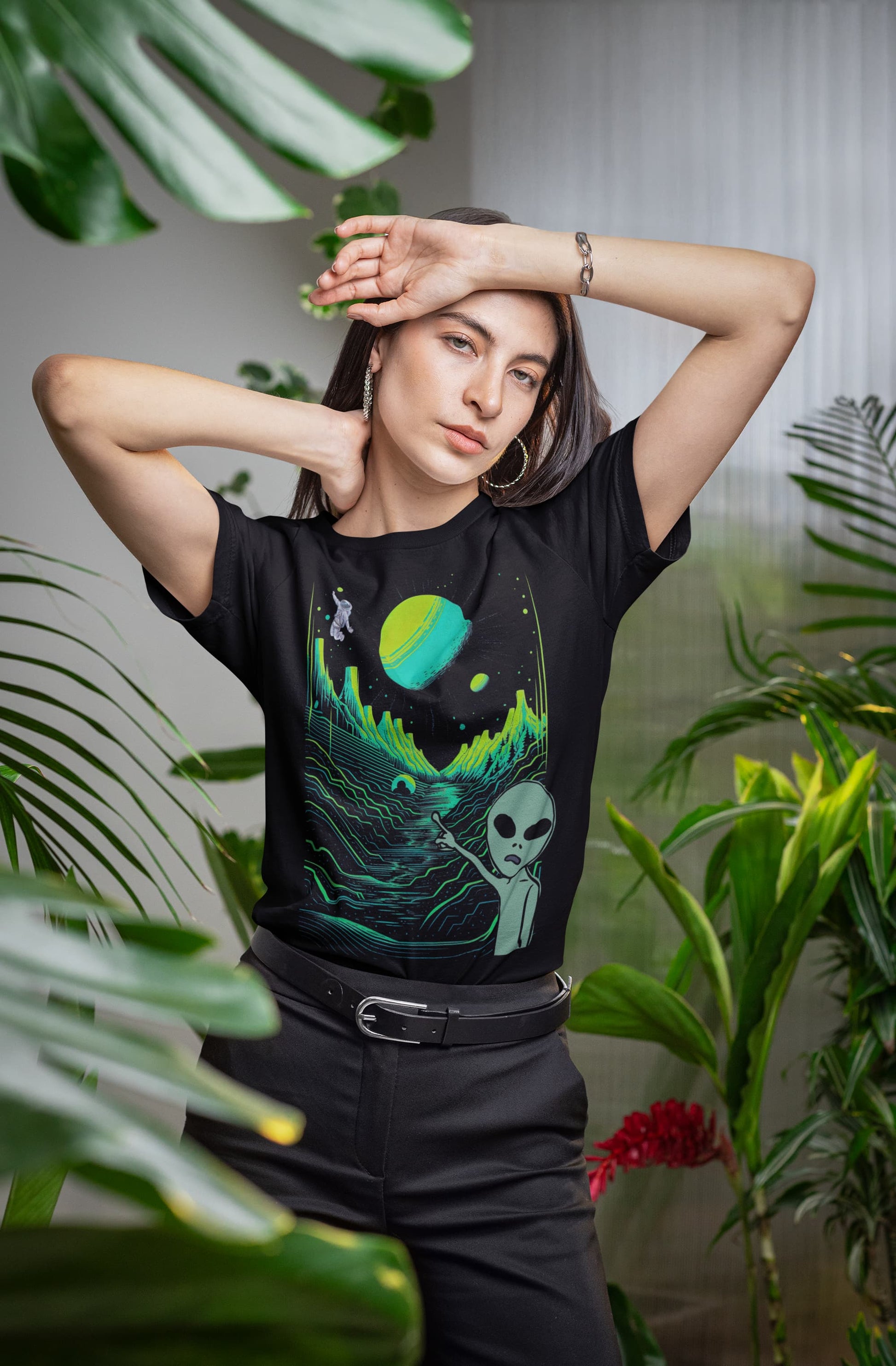 Astronaut Amigo t-shirt, black, cosmic alien pointing scene
