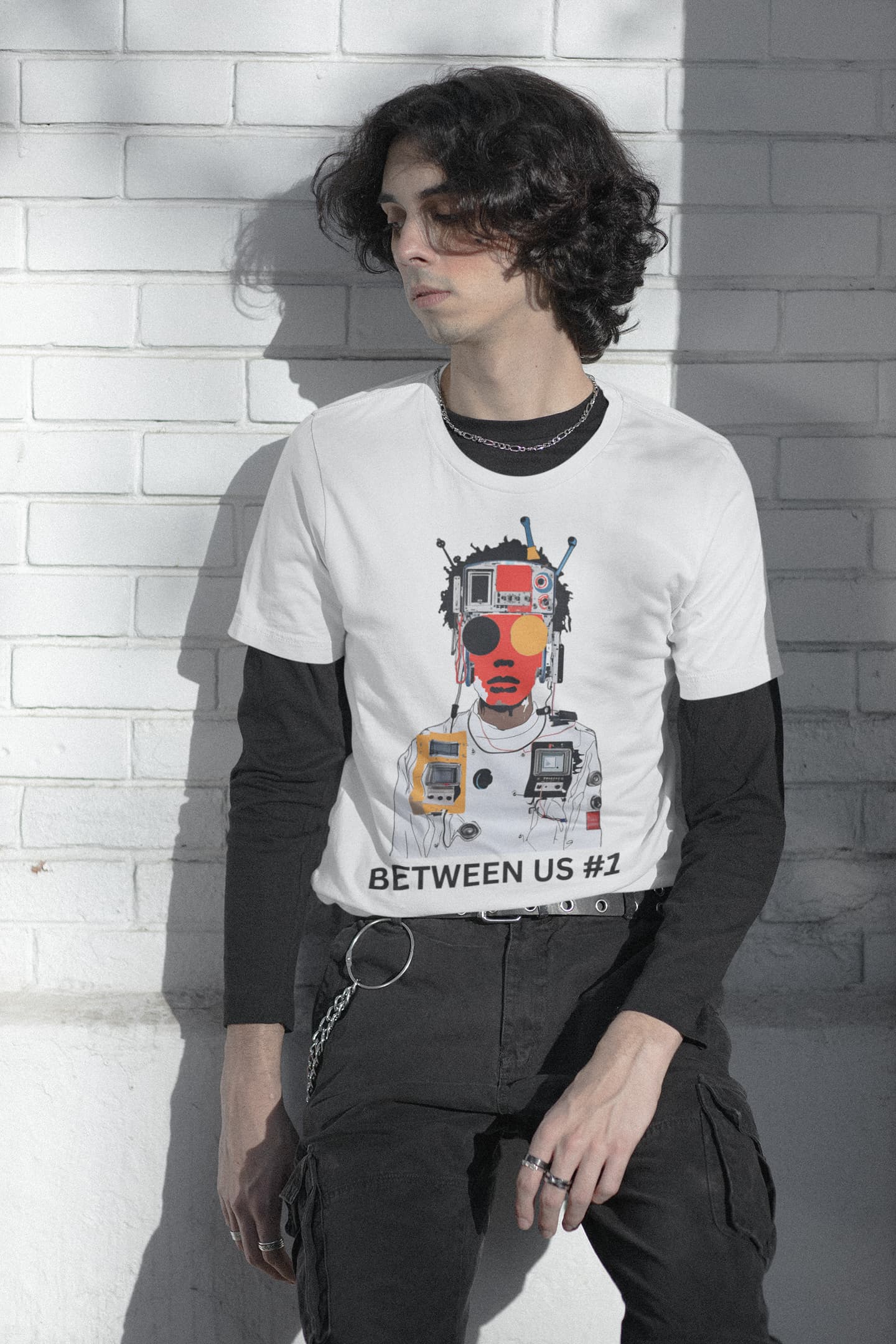 Between Us #1 t-shirt, white, robot graphic