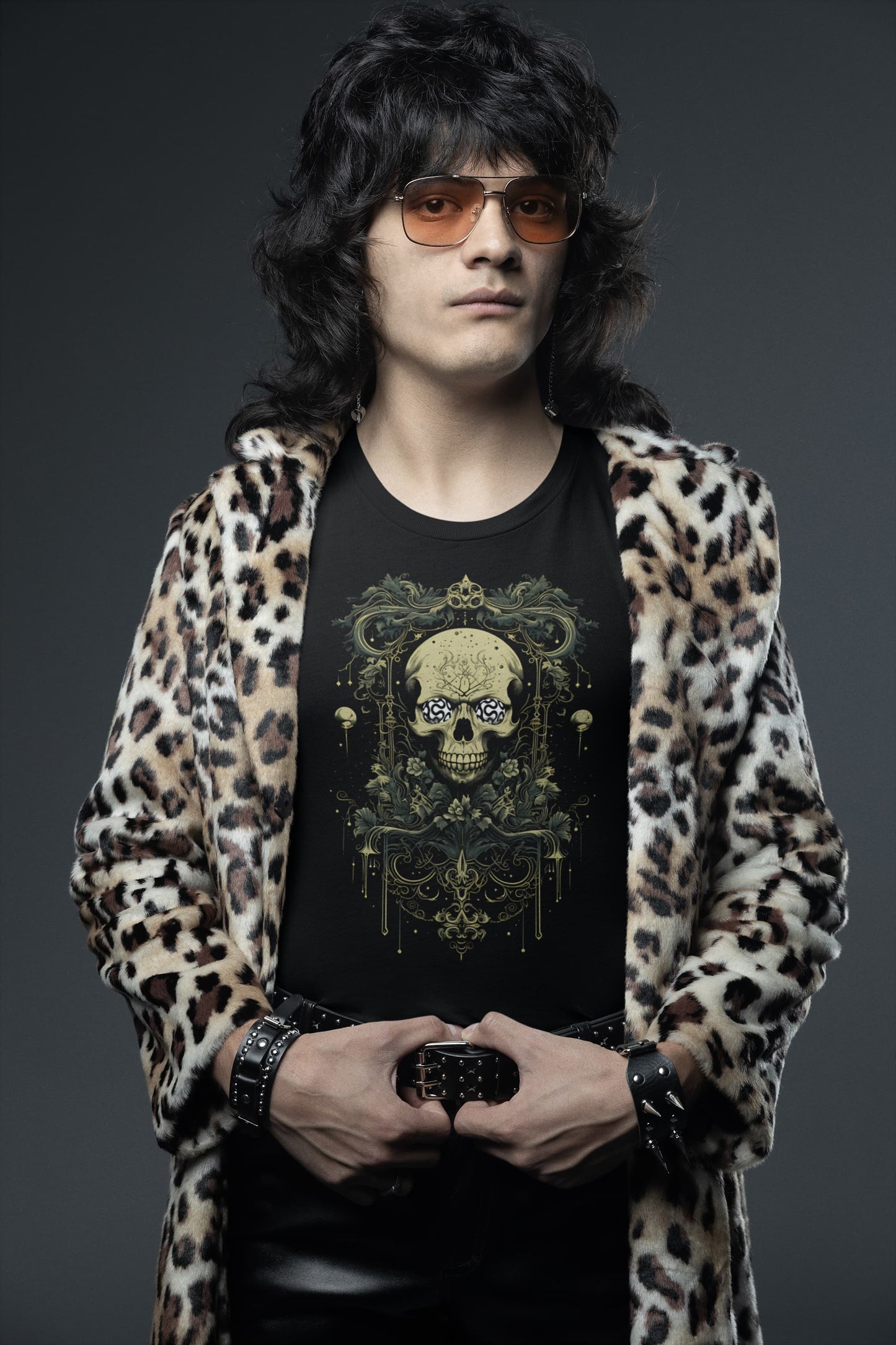 Skull graphic tee Eternal Grin memento mori ornate frame
