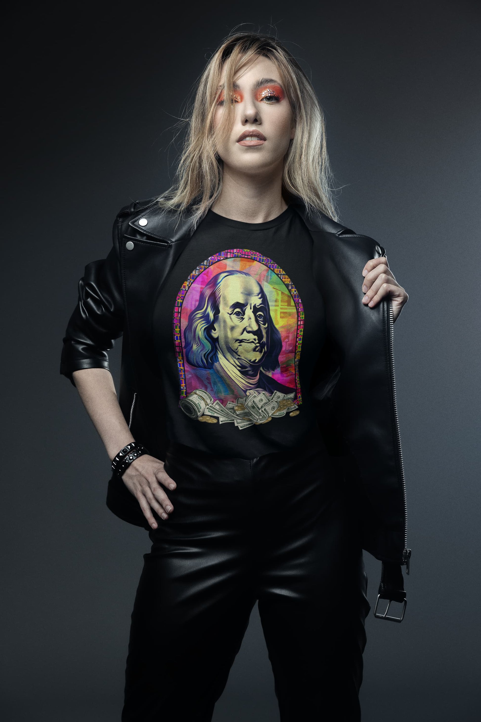 Black graphic tee Glitch Icon psychedelic Benjamin Franklin dollars
