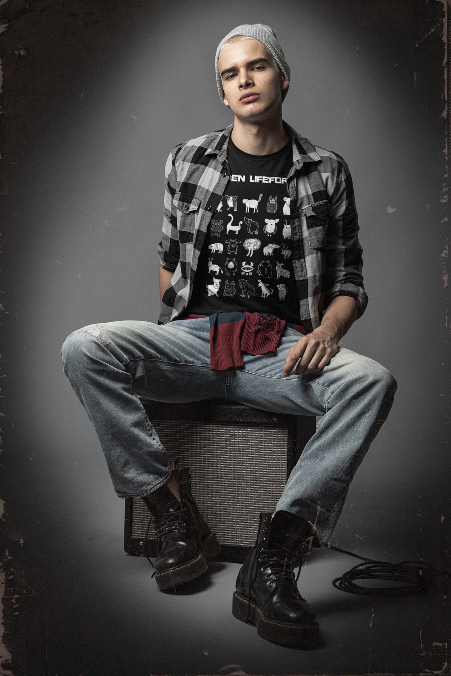 Black graphic tee Hidden Lifeforms clever hidden animal art
